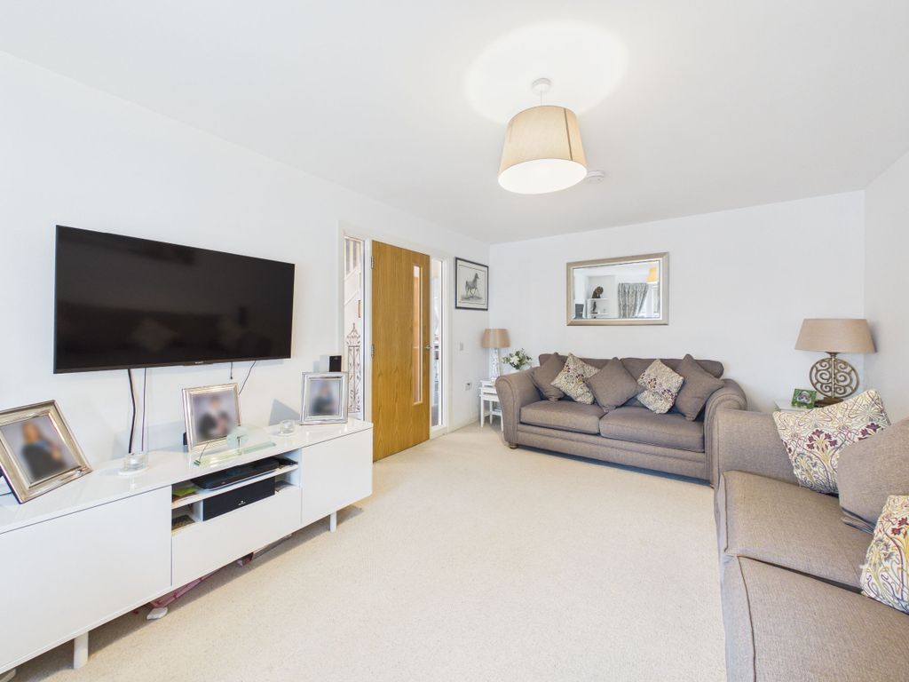 Property photo 3 of 29