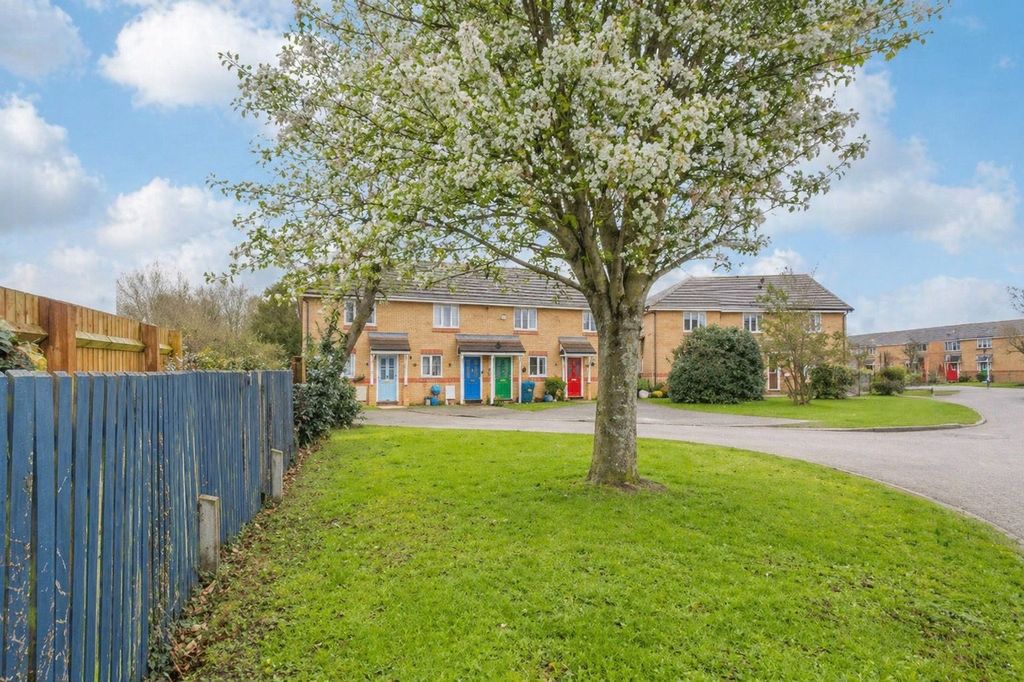 Property photo 2 of 18