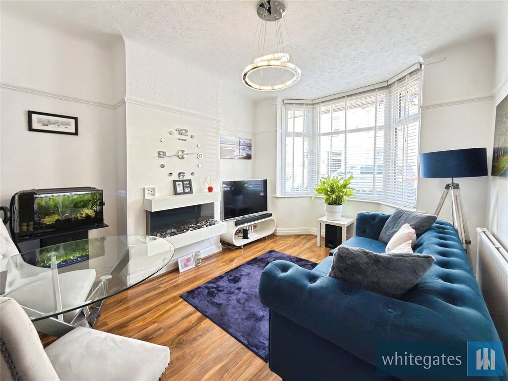 Property photo 2 of 18 Picture No. 16