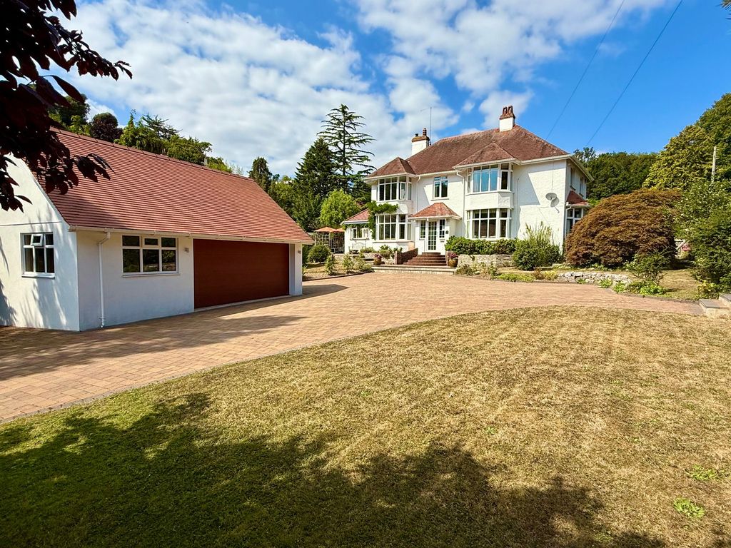Property photo 1 of 44