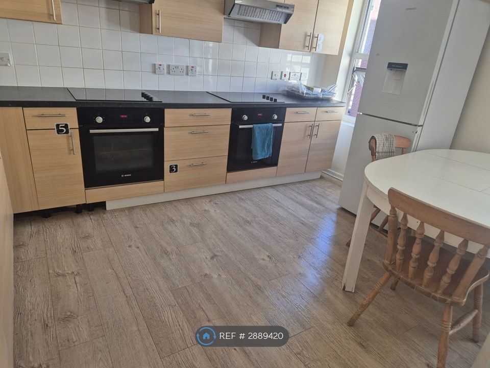 Property photo 1 of 4
