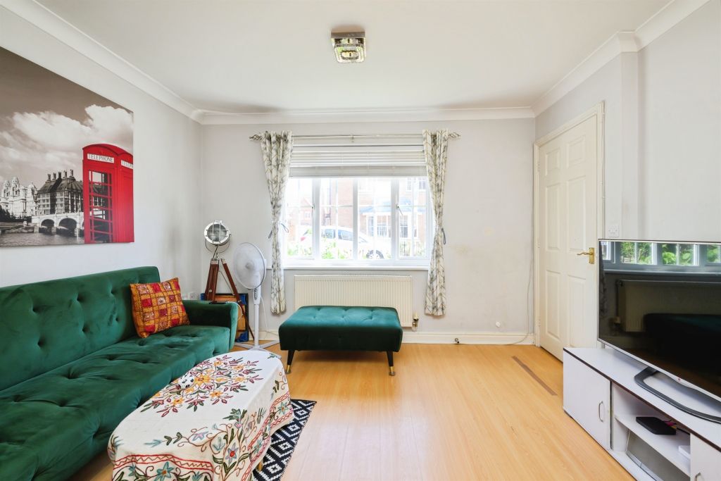 Property photo 2 of 14