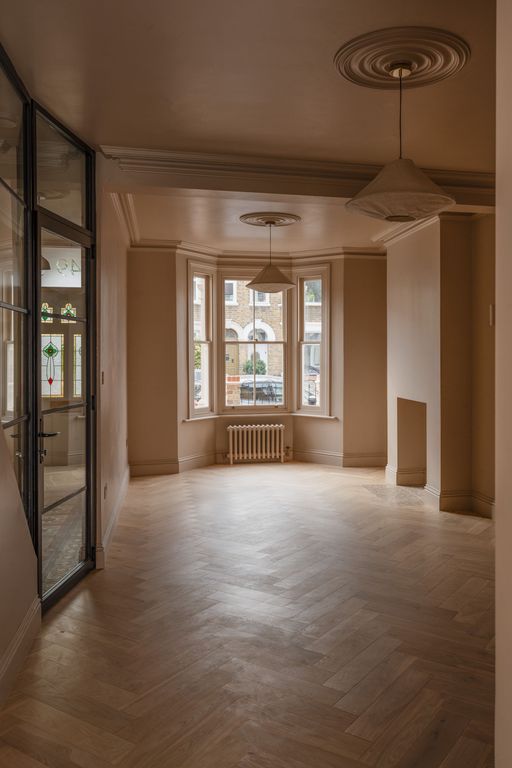 Property photo 2 of 53