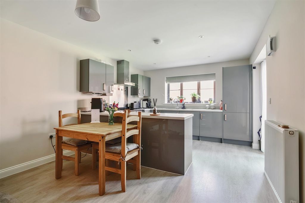 Property photo 3 of 20 1148236 (3).Jpg