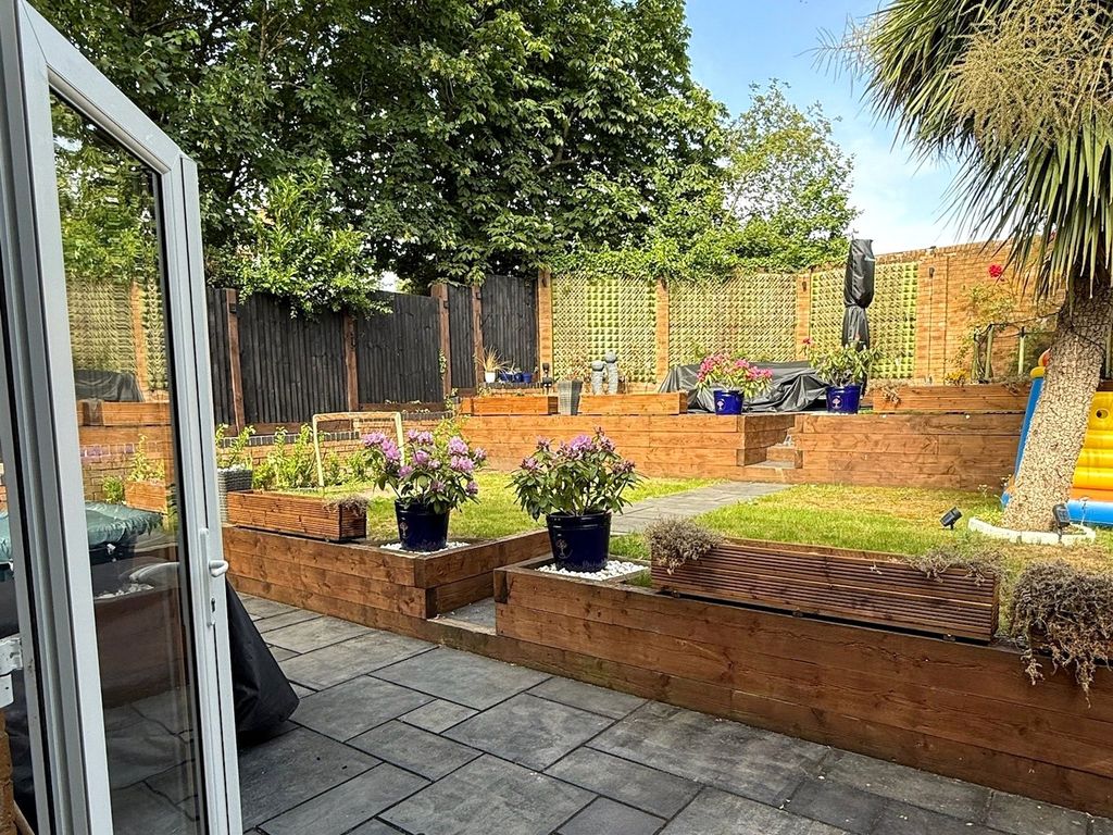 Property photo 3 of 13 Picture No. 08