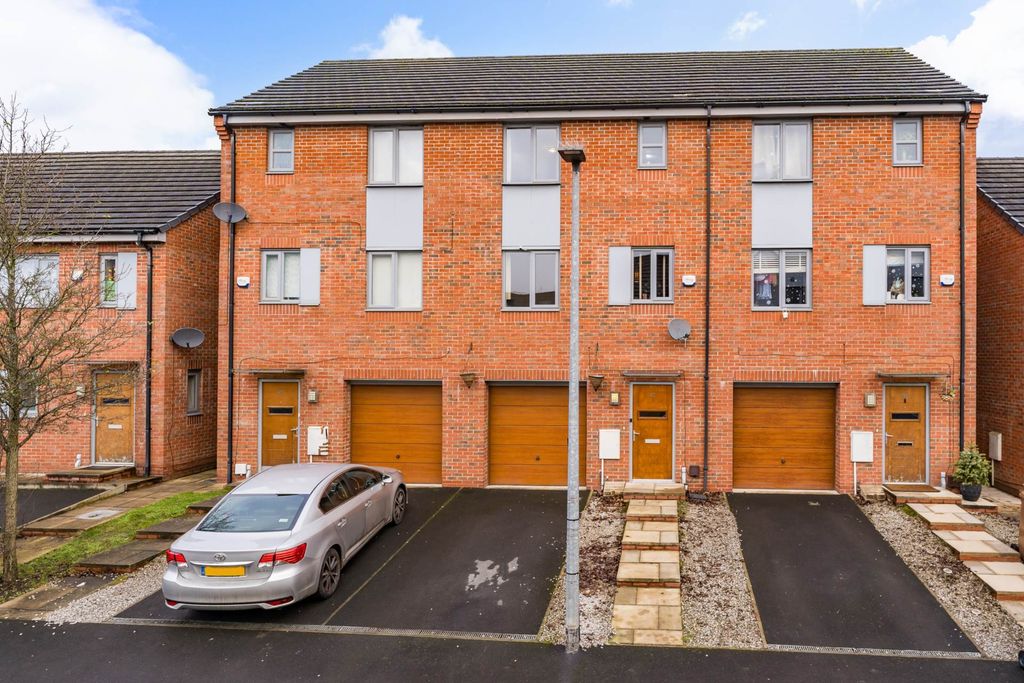 Property photo 1 of 22