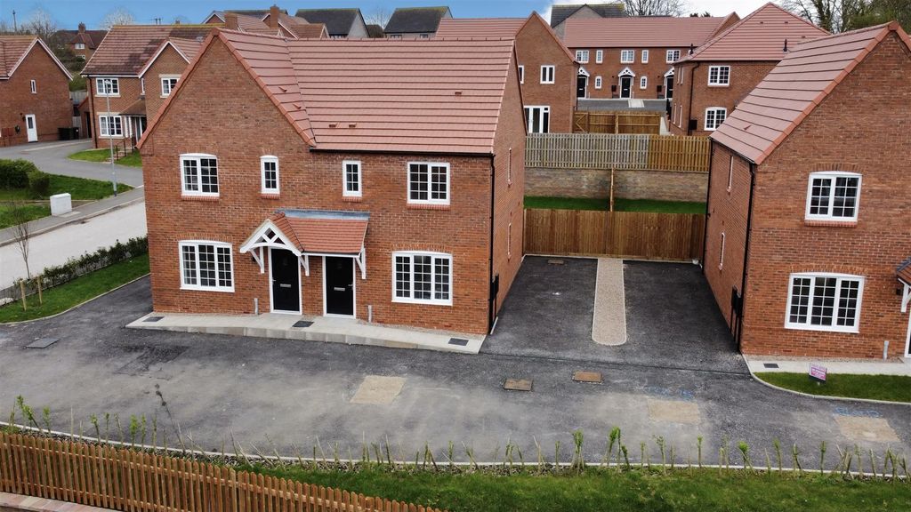 Property photo 1 of 17 1