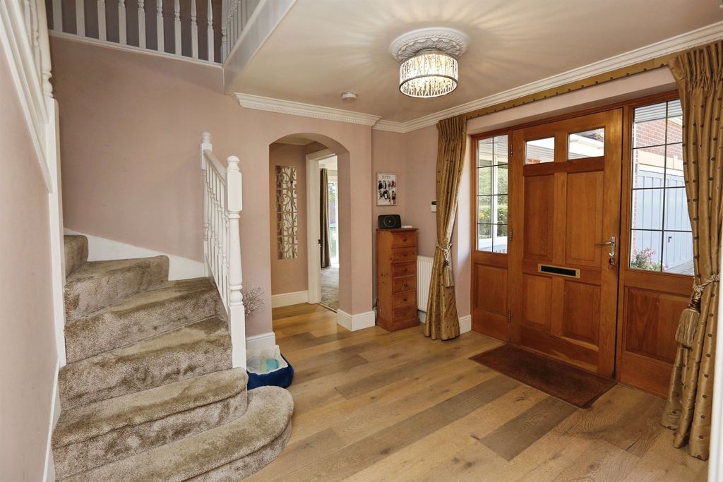 Property photo 3 of 30