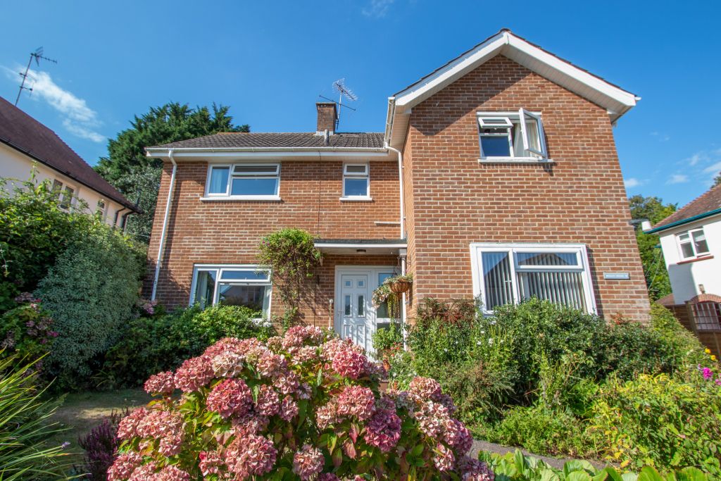 Property photo 1 of 17