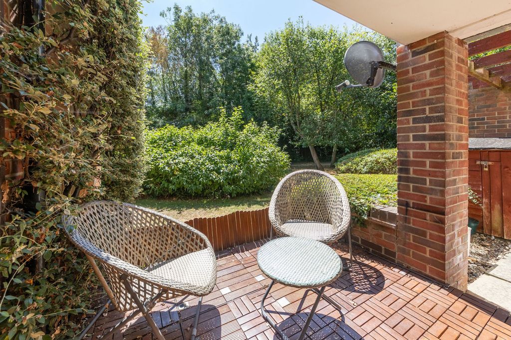 Property photo 2 of 13