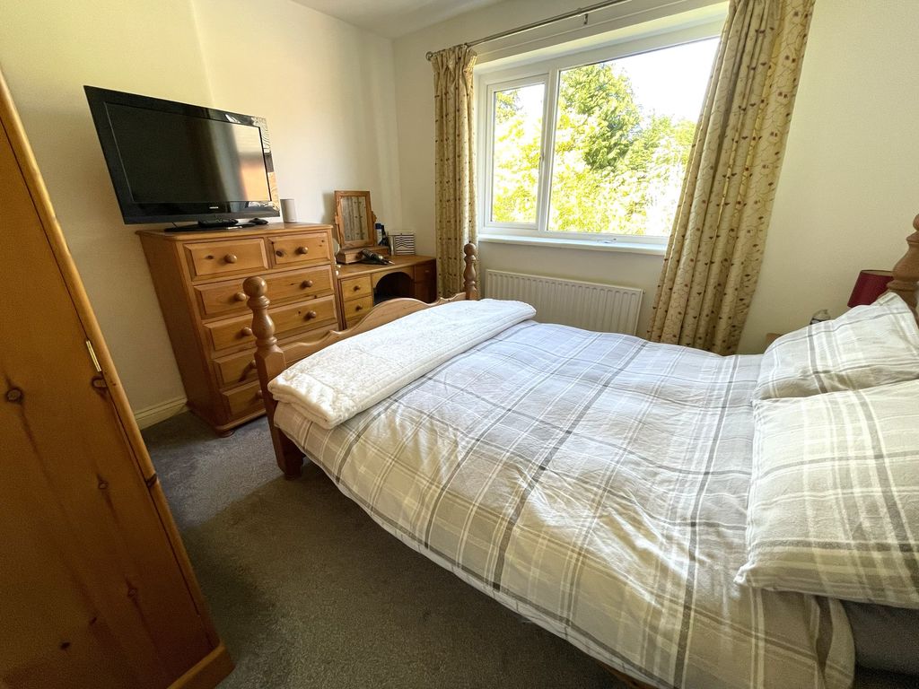 Additional image 15 of 4 bed semi-detached house for saleWarren Avenue, Knutsford WA16