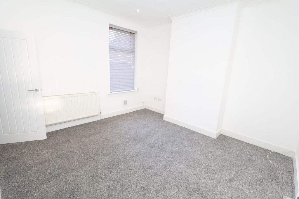 Property photo 3 of 14 2.Jpg