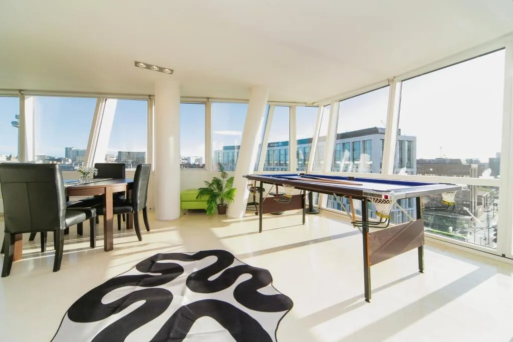 Apartment in Liverpool - More