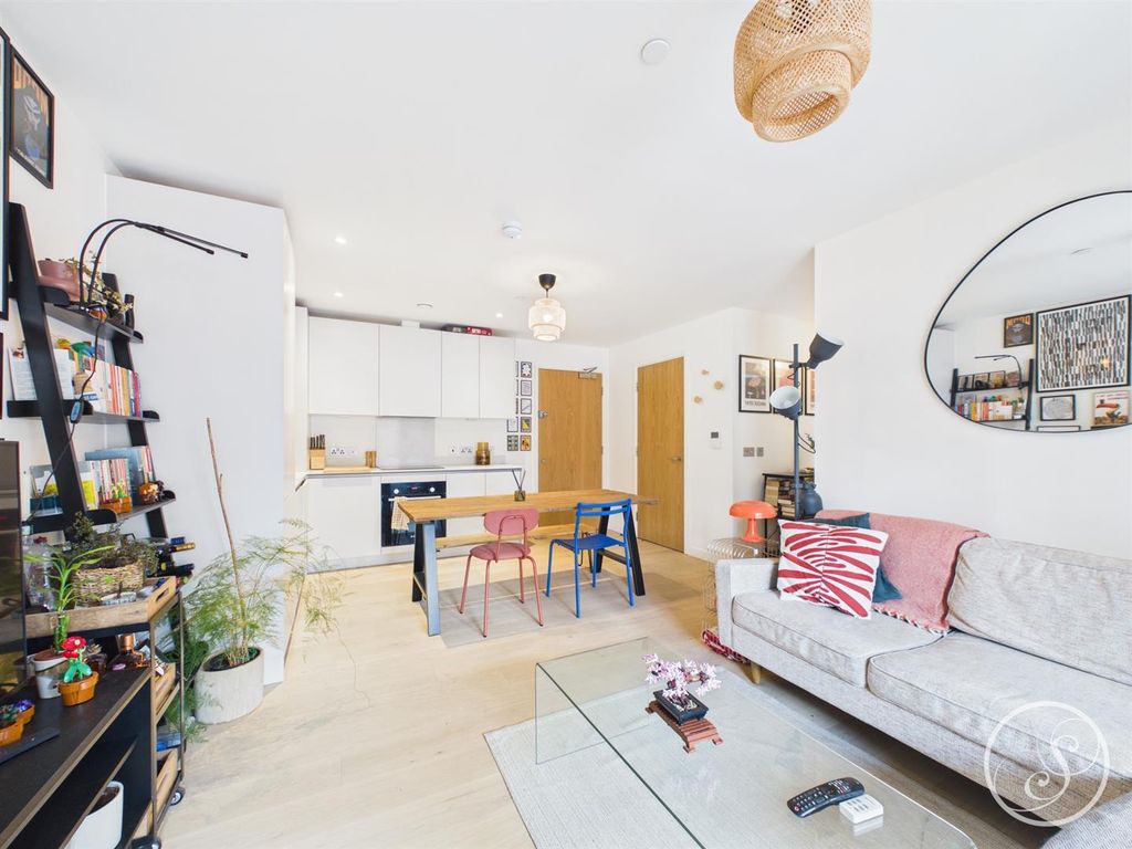 Property photo 2 of 12