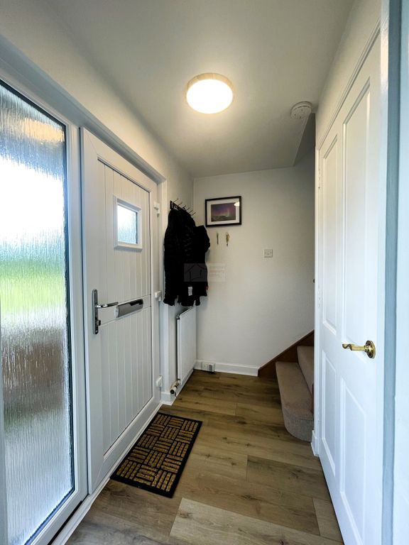 Property photo 2 of 19 Hallway.Jpg