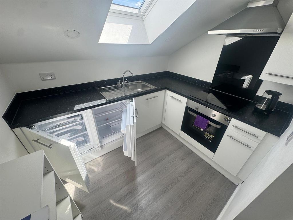 Property photo 2 of 6 The Prestons (5).Jpg