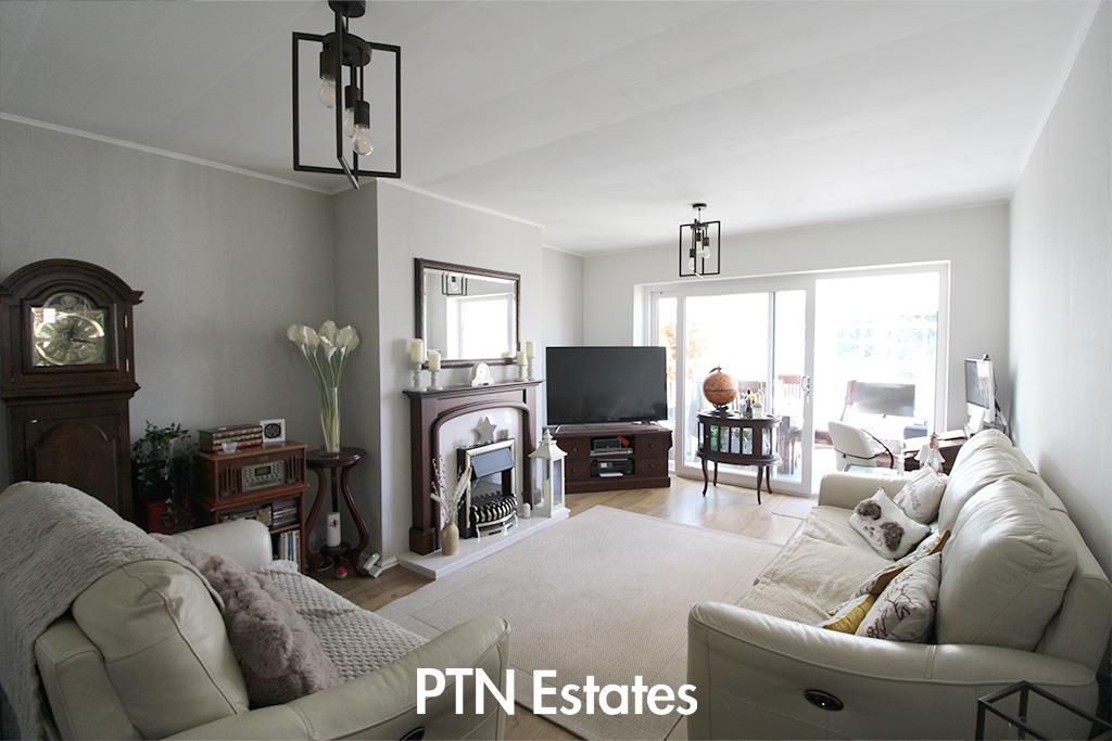 Property photo 2 of 16 Lounge 1 .Jpg