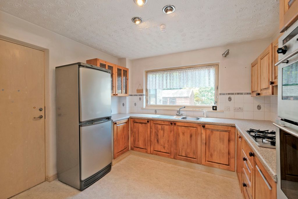 Property photo 3 of 21