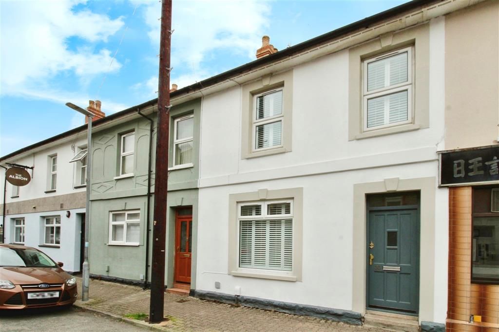 Property photo 1 of 12