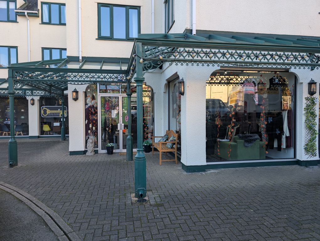 Property photo 1 of 4