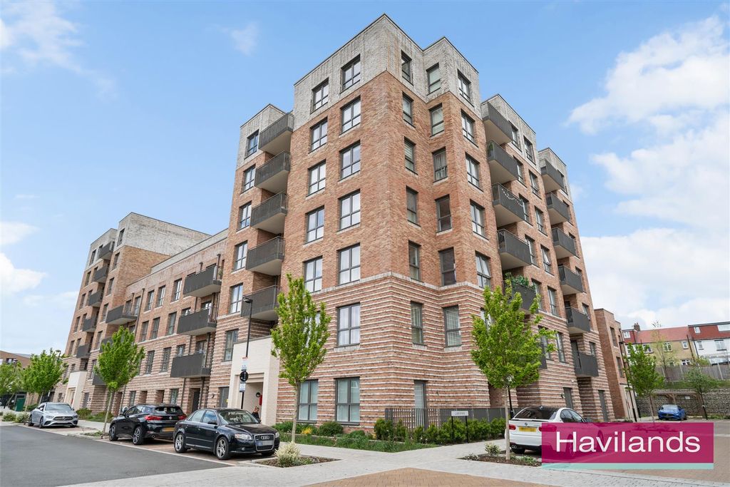 Property photo 2 of 12 Blackthorn House-2.Jpg