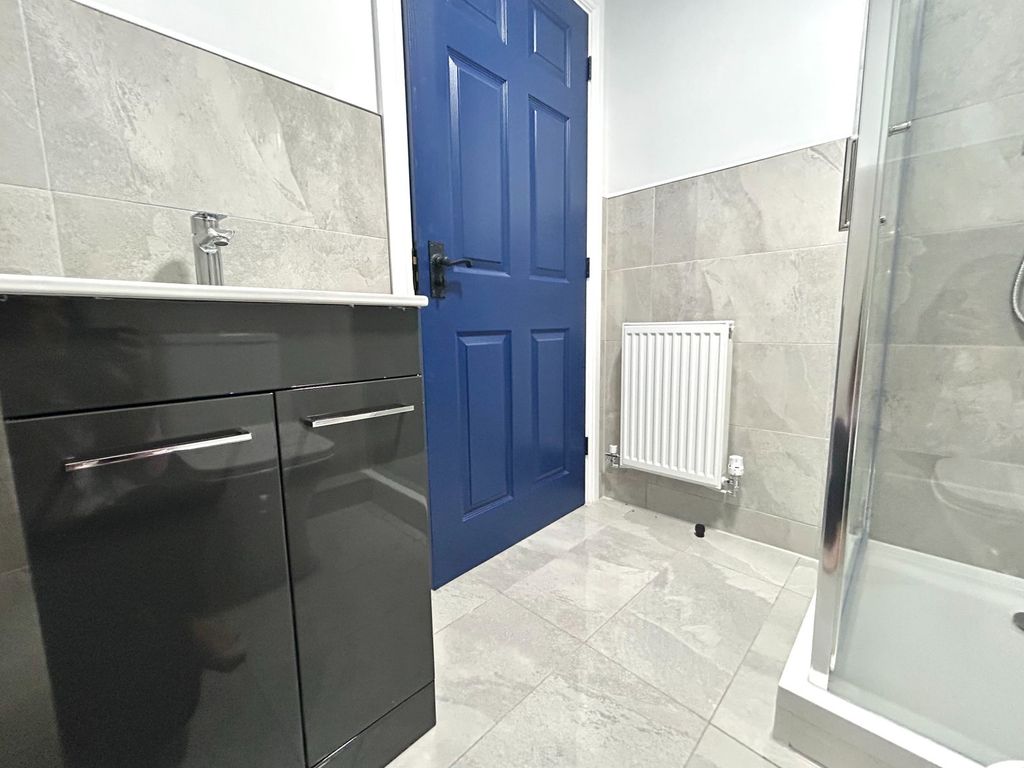 Additional image 6 of 2 bed flat for saleVicar Street, Sedgley, Dudley DY3