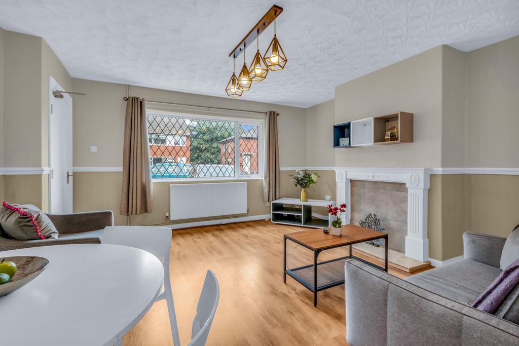 Property photo 3 of 12 Property Photo