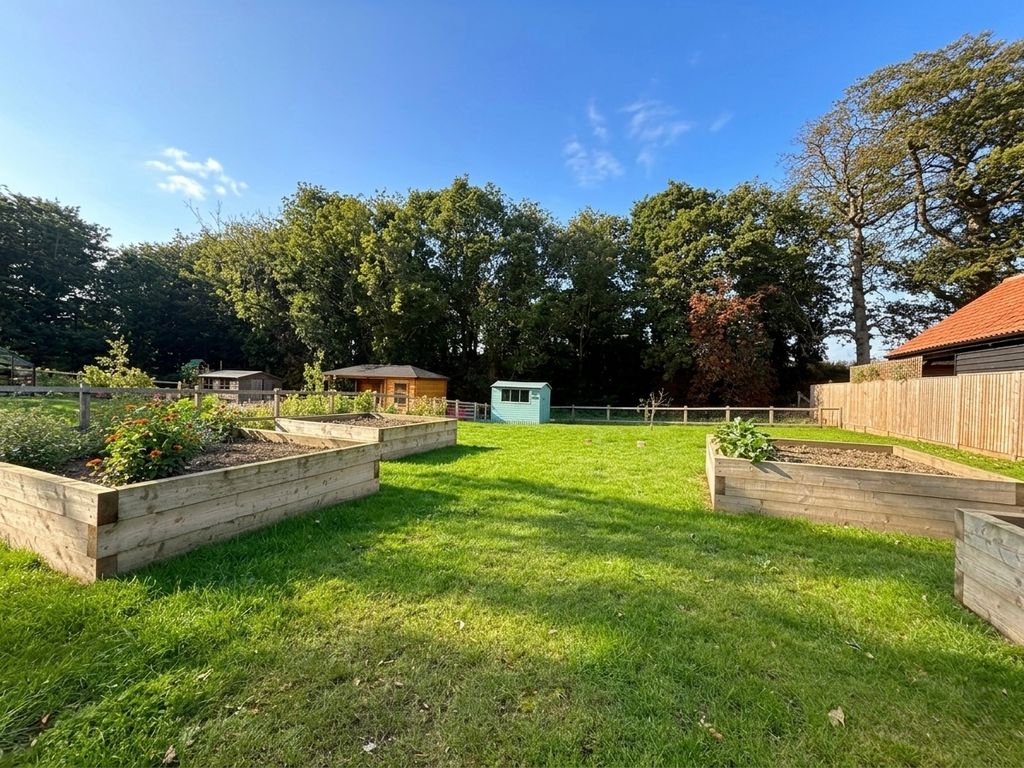 Property photo 3 of 26