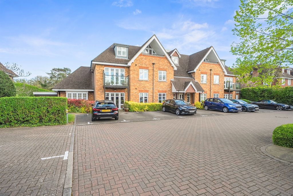 Property photo 1 of 14