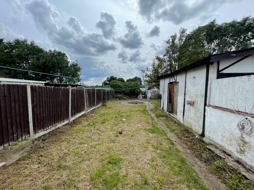 Property photo 2 of 5