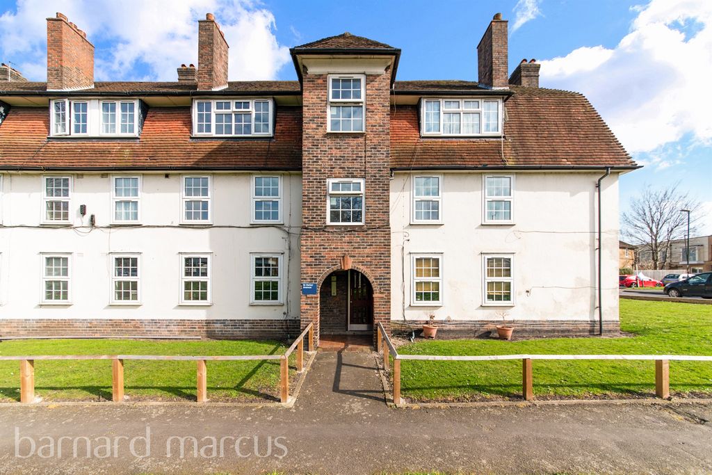 Property photo 1 of 12