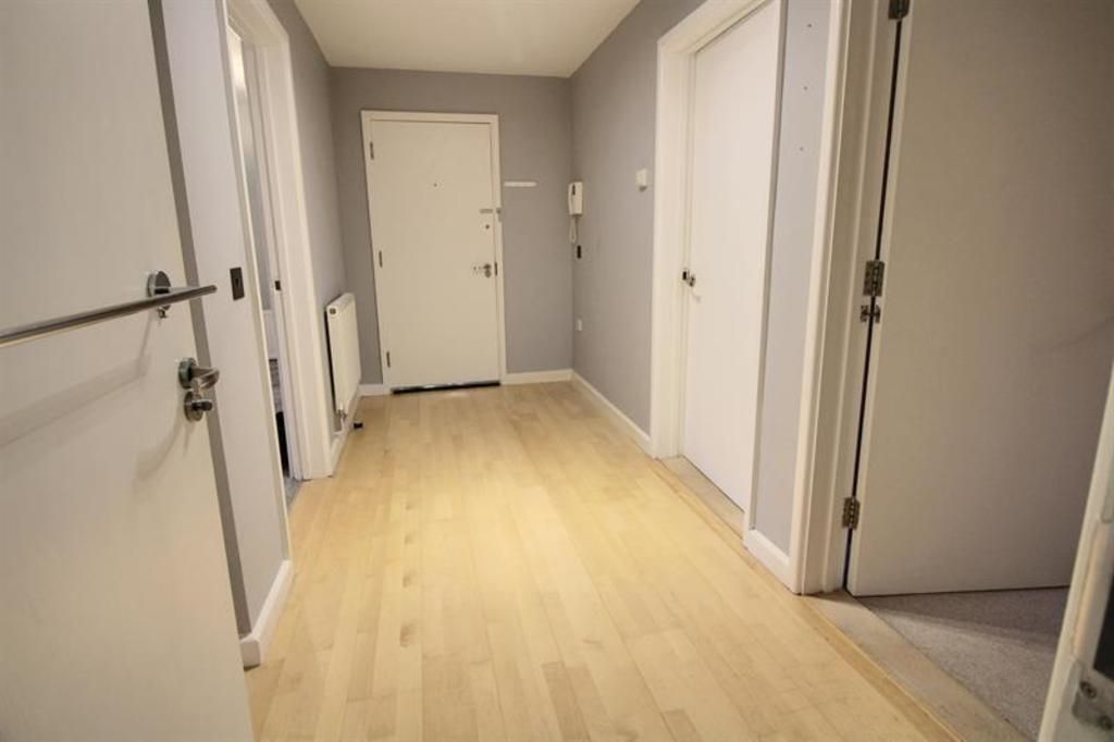 Property photo 3 of 10 Photo