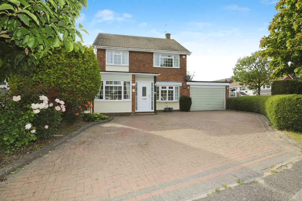 Property photo 1 of 17 External
