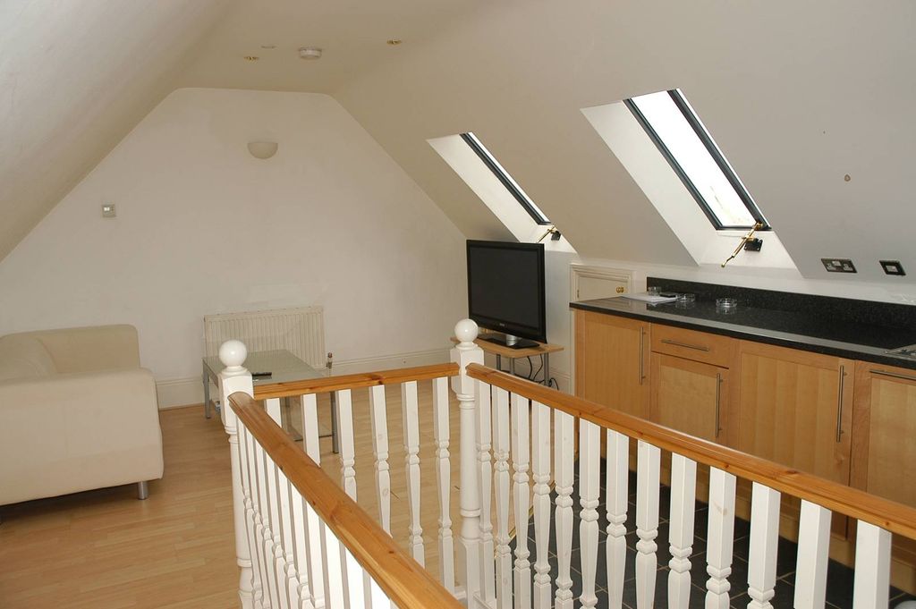 Property photo 3 of 3