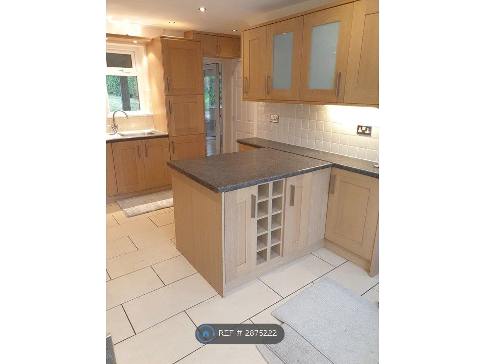 Property photo 2 of 35