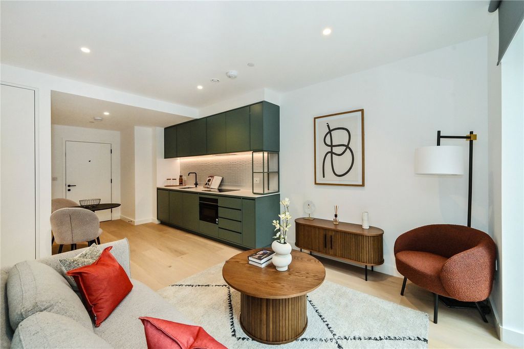 Property photo 2 of 14 Open Plan Living