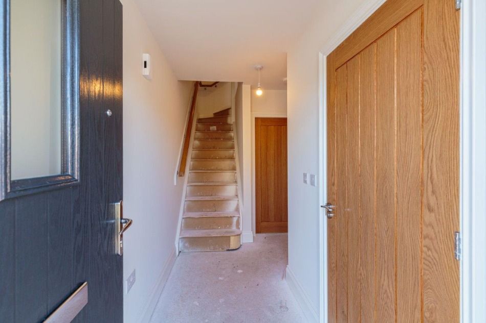 Property photo 3 of 25