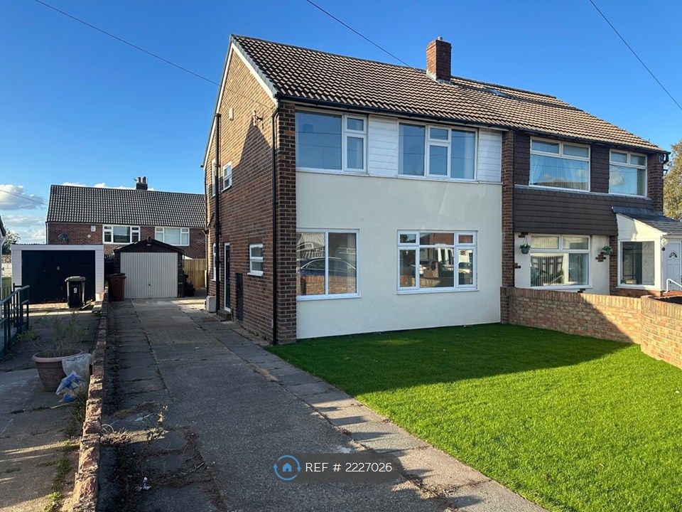 Property photo 2 of 15