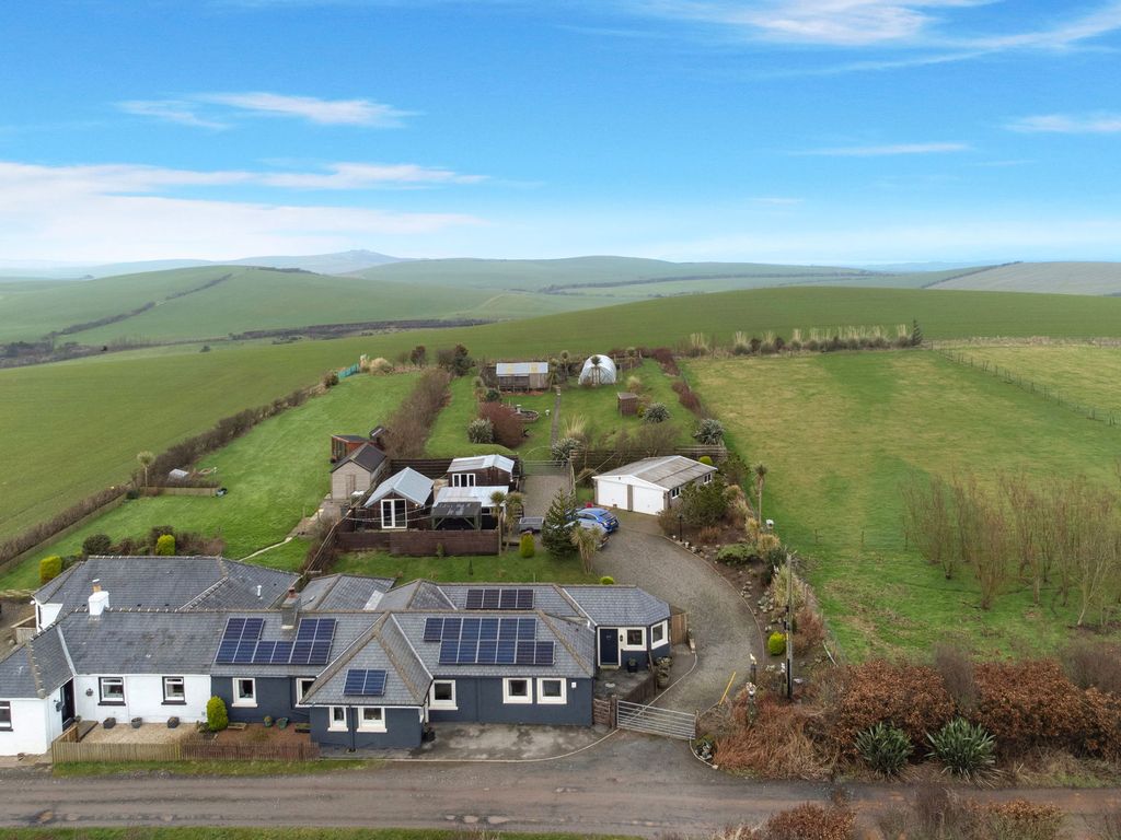 Property photo 1 of 30