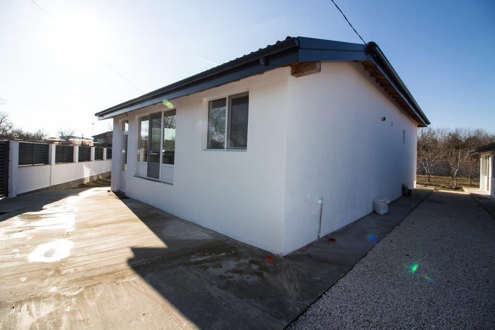 Property photo 1 of 31