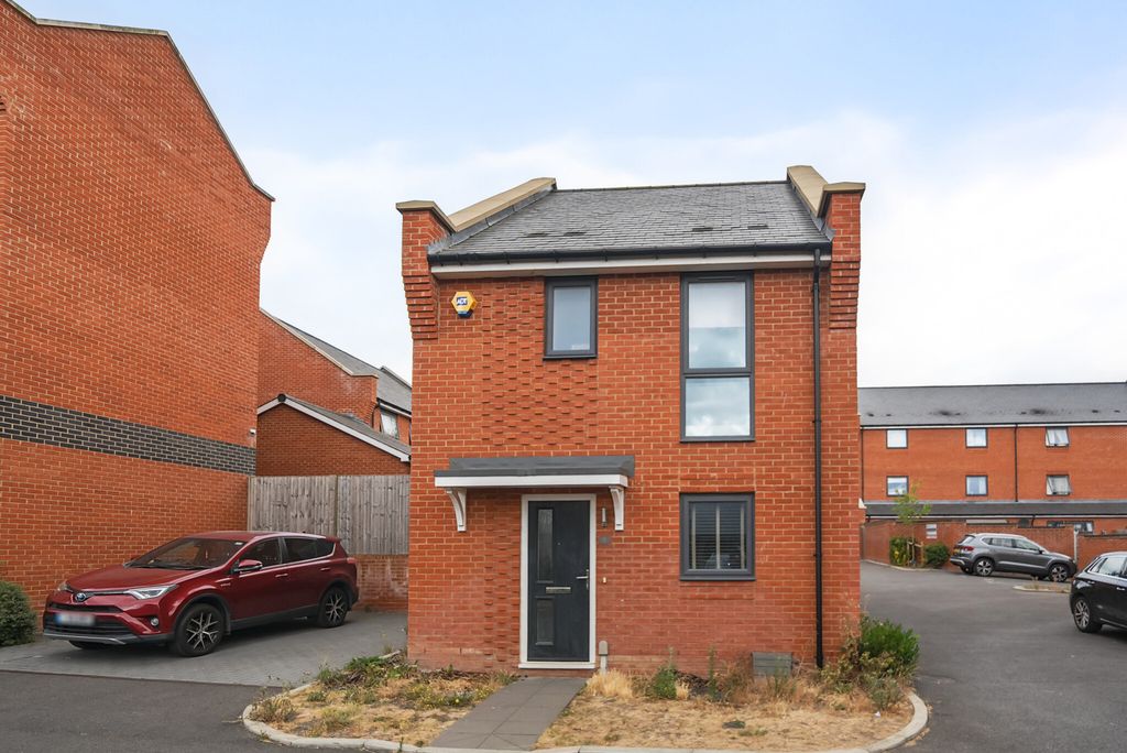 Property photo 1 of 24 1314466-25-6878Bf...