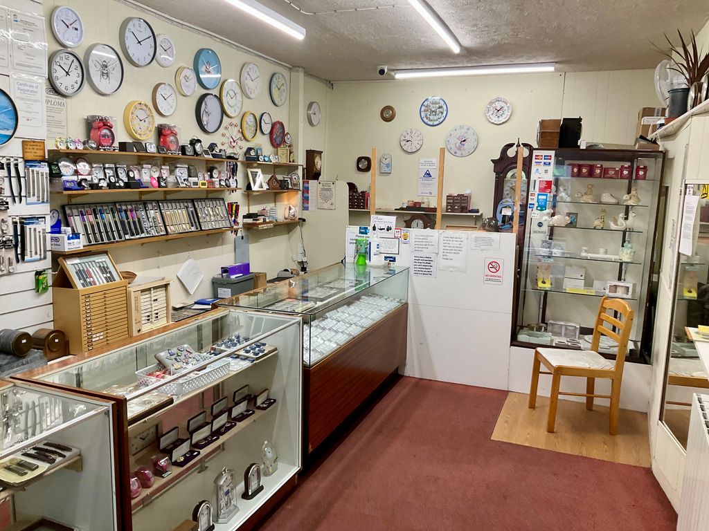 Property photo 2 of 6