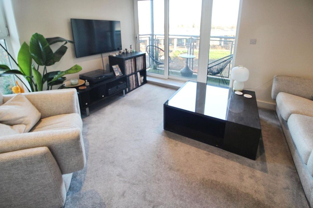 Property photo 2 of 19 20B61c8d-Img_3154.Jpg