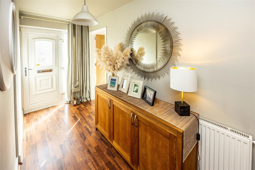 Property photo 2 of 51 21Tphudds-190925-6.Jpg