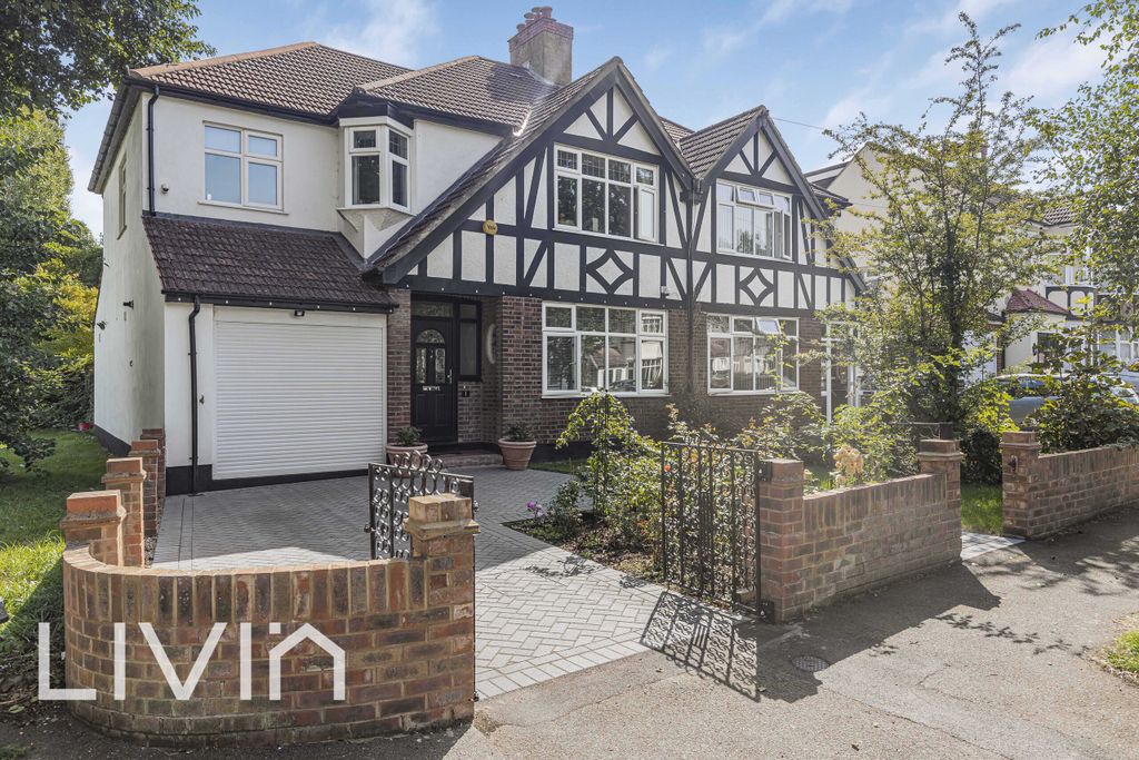 Property photo 2 of 25 025A9896