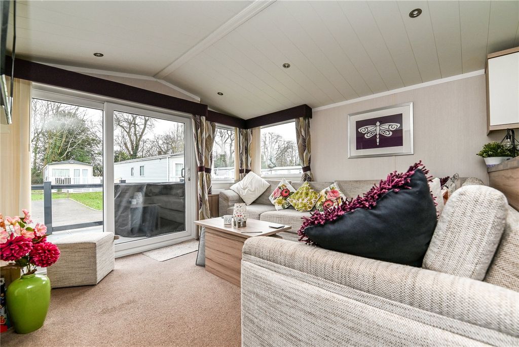 Property photo 3 of 15 Picture No. 03