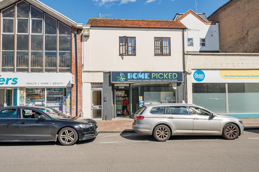 Property photo 1 of 12 External