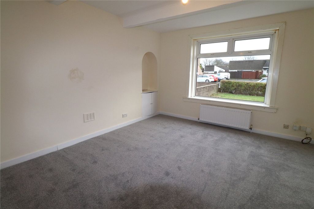 Property photo 2 of 17 Living Room