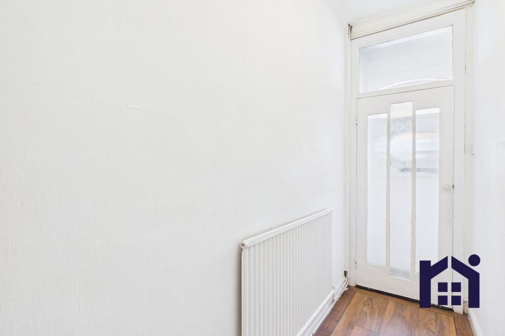 Property photo 2 of 26 Hallway