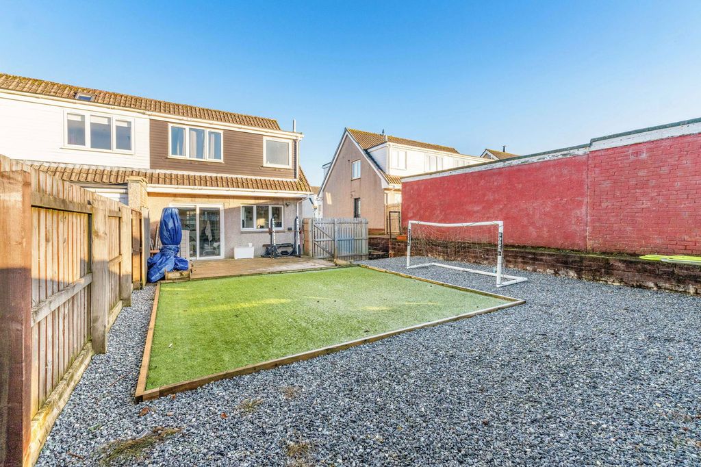 Property photo 3 of 22